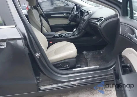 2016 Ford Fusion Titanium z USA, uszkodzony, nr VIN 3FA6P0K96GR334311